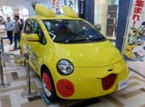 Toyota_Ractis_(CP100)_as_Pikachu_car_front