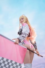 Kitagawa-Marin-race-queen----123b19709ee533f09