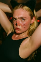 20250707_2021_Elle&#039;s Halloween Cat Costume_simple_compose_01jzkpenjbfmvanhqg32q888xd