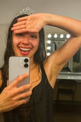 20250713_0254_Backstage Selfie Moment_remix_01k018xes4fcysn21mxcxg1ayg