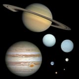 Planet collage to scale