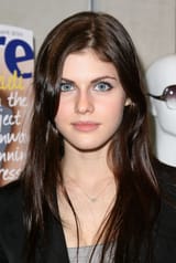 alexandra-daddario-0025
