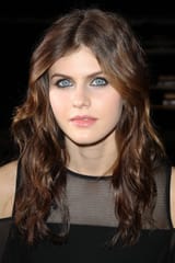 elexandra-daddario-19