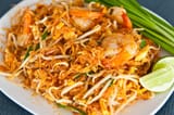 delightful-platter-of-creamy-spicy-pad-thai-ofwuekbv5bjka4zl
