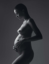 Miranda Kerr, naked and pregnant