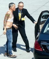 the-king-of-thailand-in-crop-top-owning-sharing-this-pic-in-v0-ea7owtn6gcqe1[1]