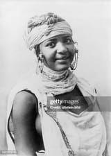 north-africa-algeria-kabylia-portrait-of-a-young-kabylian-woman-probably-in-the-1910s-3586464523