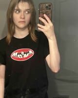 school_shooter_female_Ge9TCGyXMAArAIk