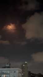 War Monitor - ⚡️Video showing an Iranian Hypersonic missile striking a target in th... [1934055750332194816]_thumb.jpg