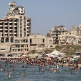 gaza-beach-palestinians