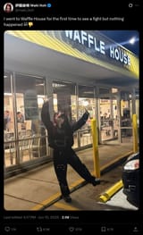 Screenshot 2025-06-16 at 12-33-28 (21) 伊藤麻希 Maki Itoh on X I went to Waffle House for the first time to see a fight but nothing happened 🫩👎 https __t.co_swwc9UlR6w _ X