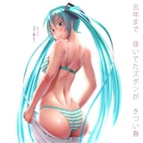 __hatsune_miku_vocaloid_drawn_by_wokada__ea29f9cd1fbfd9250cbdb7f8e26e73ce