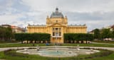 Pabellón_del_Arte,_Zagreb,_Croacia,_2014-04-20,_DD_05