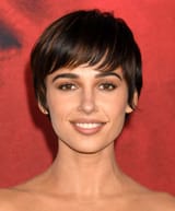 Naomi-Scott-pixie-hair-cut