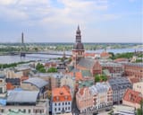 riga-latvia-utsikt-st.peters-church-old-town-dougava.jpg