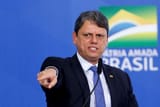 2021-06-02T183532Z_1_LYNXNPEH5117N_RTROPTP_3_BRAZIL-POLITICS