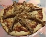 chicken-leg-pizza-v0-4psae4njlz7d1