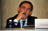 image_0562614_20141011_ob_a3a43a_la-russa-dita-nel-naso