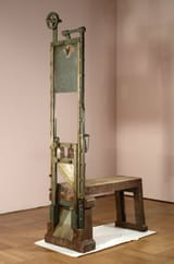guillotine2-articleLarge
