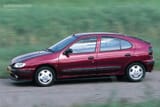 RENAULTMegane5doors-1975_2