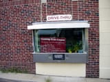 Drive-thru_bank_teller_window_%28224159570%29