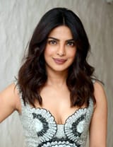 Priyanka-snapped-at-Olive-2