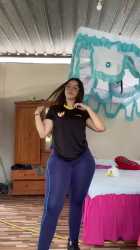 latina_thumb.jpg