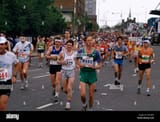 the-london-marathon-in-london-in-england-in-great-britain-in-the-united-AHYAD4