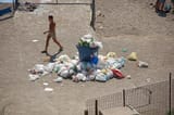 Bagnoli_2010-_Munnezza_ngopp&#039;â_rena-_by-RaBoe-89