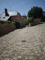 1735267349617616