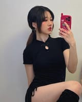 Hair up or down (1)