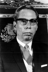 300px-Retrato_de_Gustavo_Díaz_Ordaz