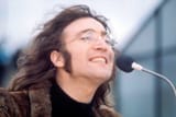 John-Lennon-Apple-rooftop-Jan-30-1969_Ethan-A.-Russell-Apple-Corps-Ltd