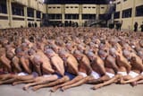 042920amer_el_salvador_prisoners