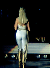 tumblr_ni1shc6xBr1rm99t8o2_250[1]