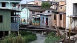 _109051268_favelamanausbbc2006