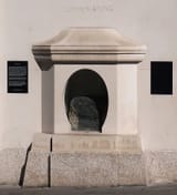 London Stone 1