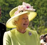 Elizabeth-II-2007
