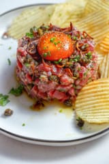 Beef-tartare-scaled