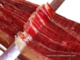 jamon-iberico-bellota-cortado-a-mano-cuchillo-2