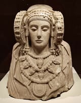Escultura_ibérica__Dama_de_Elche_._Museo_Arqueológico_Nacional_(España)._Spain