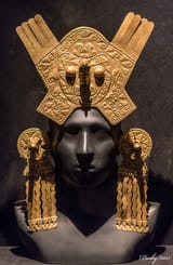 chimu-gold-headdress-and-ear-ornaments-1