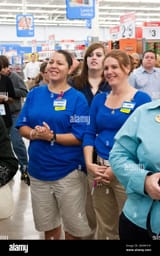 austin-texas-october-26-2010-group-of-enthusiastic-employees-and-customers-during-the-grand-opening-of-new-walmart-store-marjorie-kamys-coteradaemmrich-photography-2BHW1HY