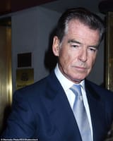 29535314-8414957-Everyone_is_in_danger_The_James_Bond_star_also_insisted_that_reg-m-127_1591976594100