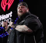 jelly-roll-performs-onstage-during-iheartradio-hot-99-5s-news-photo-1744382615-pjpeg-980×980--07-13-2025_01_01_AM