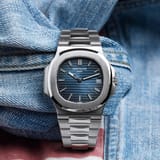 HERO-Patek-Philippe-5711_1A-001-Jumbo-Nautilus-scaled[1]