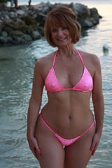 280954-sexy-redhead-gilf-2289440871