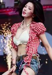 kwon eunbi waterbomb2_thumb.jpg
