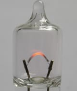 960px-Gloeidraad_halogeenlampje