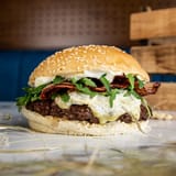 les-burgers-de-papa_le-cre-meuuh-nouveau-burger-du-moment-saint-marcellin